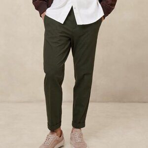 Banana Republic Men's Tailored Pull-On Tapered Pant, Olive Grove, 33Wx30L, NWT